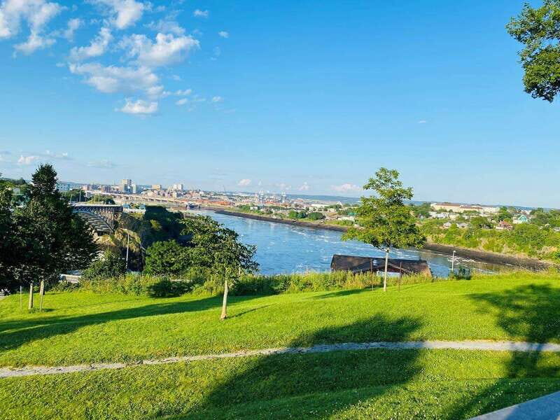 Bay of Fundy St. Andrews & Top Highlights Private (up to 6) - The Real Deal: Pros and Cons