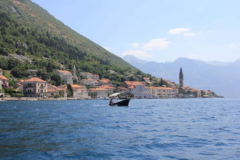 Bay of Kotor: 2-Hour Stand Up Paddle Board Tour - The Experience in Detail