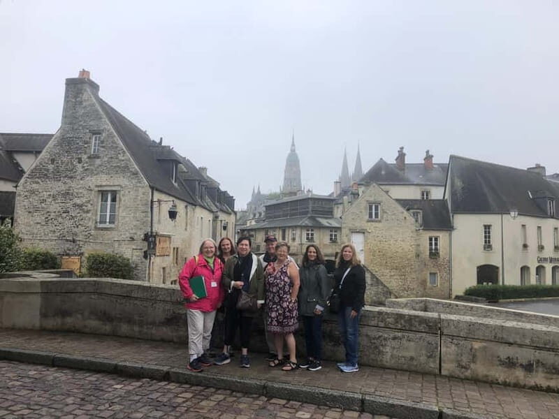 Bayeux: 9.30 DAILY 2-HOUR WALKING GROUP CITY TOUR IN ENGLISH - The Practical Details