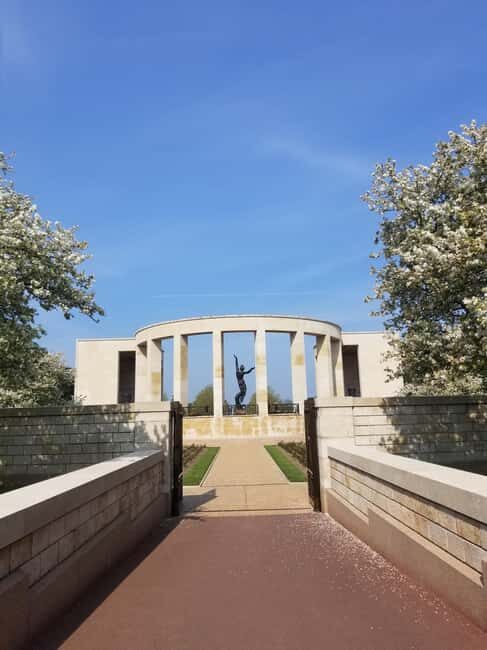 Bayeux: American D-day Tour With Transportation - FAQs