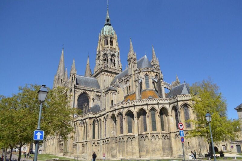 Bayeux: Private Guided Walking Tour - Key Points