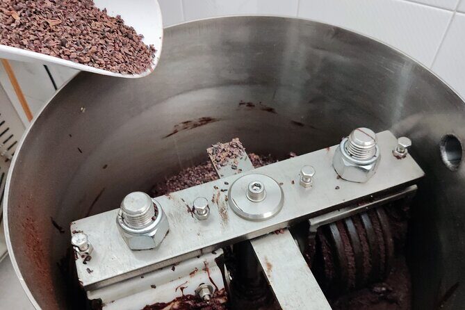 Become a chocolatier for a day, in Modica raw chocolate - Authentic Feedback from Participants