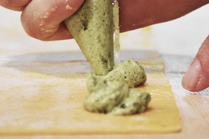 Become a Masterchef in Rome: Pasta, Ravioli and Tiramisù Class - Accessibility and Practicalities
