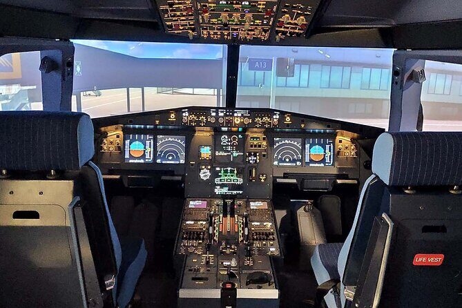 Become a Pilot for a Day in a Professional Airbus 320 Simulator - What to Expect from This Athens Flight Simulator Experience