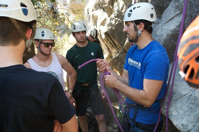 Beginner Outdoor Rock Climbing - Bay Area - The Pros and Cons