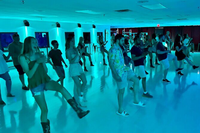 Beginner's Line Dancing Class with Instructor in Nashville - What to Expect from the Nashville Line Dancing Class