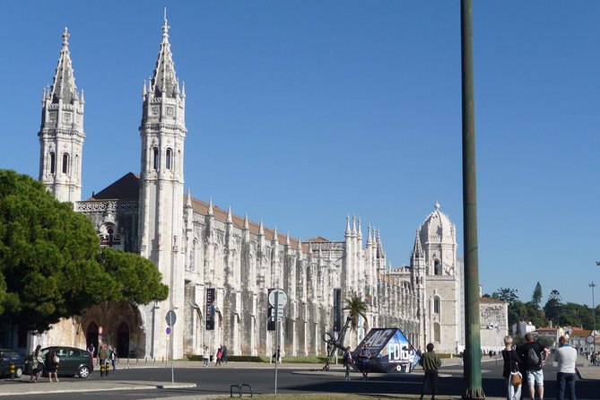 Belem and Jeronimos Monastery Guided Small Group Walking Tour - Stop 6: Monument to the Discoveries (Padrão dos Descobrimentos)