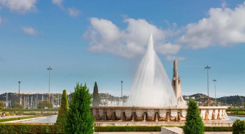 Belém Walking Tour & Sunset Boat Cruise - Savoring the Pastéis de Belém
