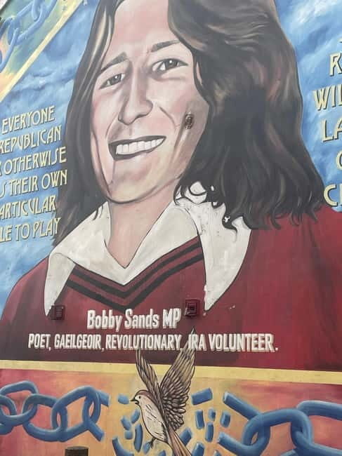 Belfast: Black Taxi Tour - Key Points