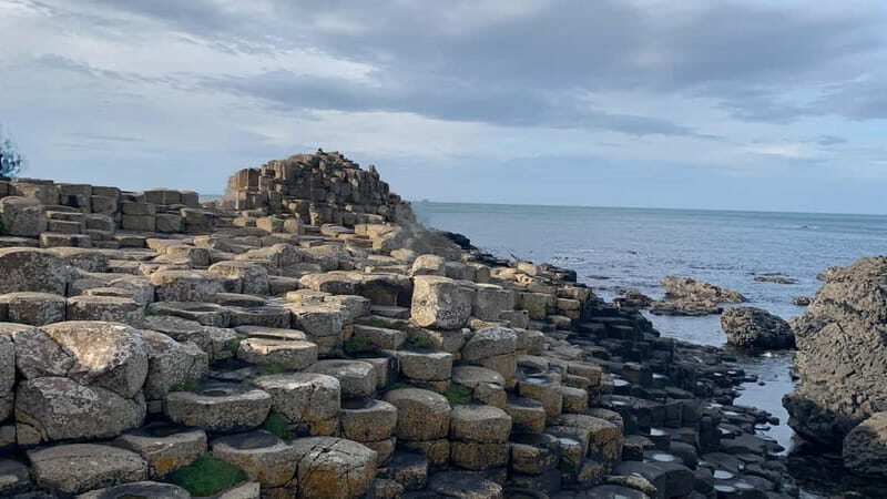 Belfast : Giants Causeway 5 hour express private tour - Transportation and Group Size