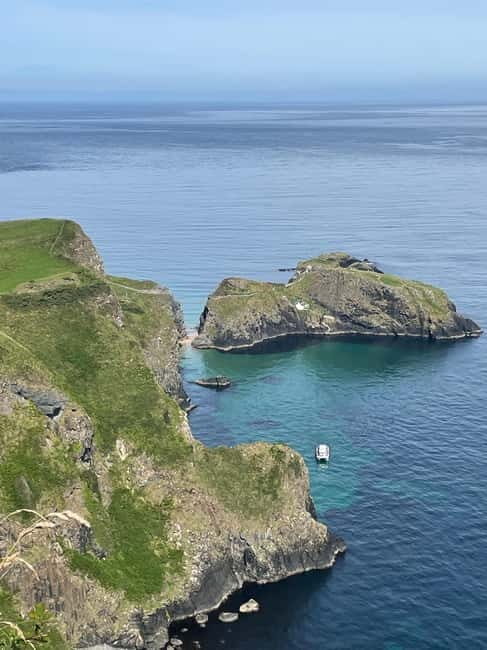 Belfast: Giants Causeway Cruise Ship Half Day Whizz Tour - Key Points