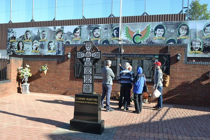 Belfast iconic mural taxi tour private 2hr adventure - Practical Details