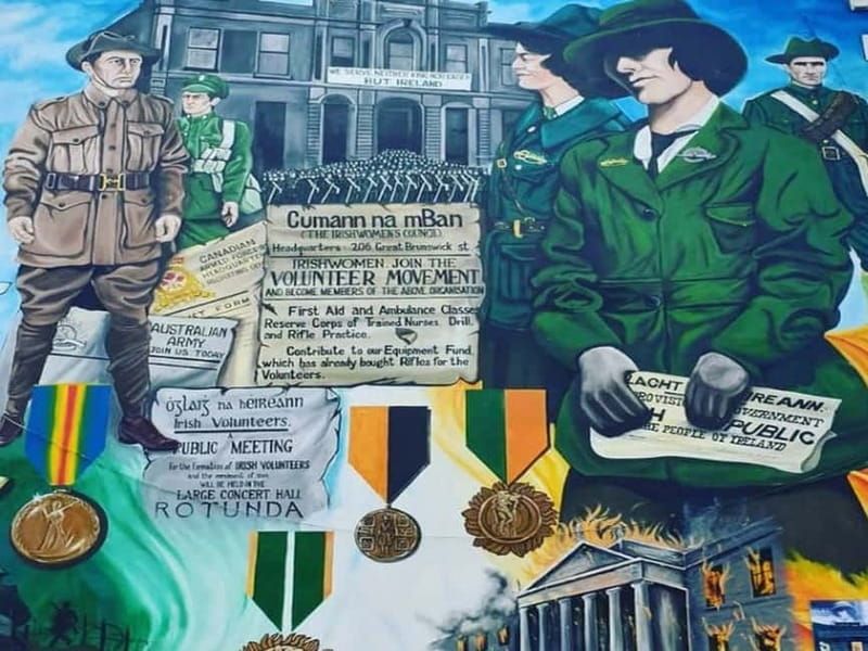 Belfast: Murals Taxi Tour - West Belfast Murals: Listening for the Story Behind Each Image