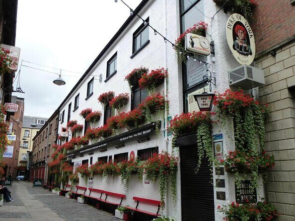 Belfast Music and Street Art Small Group Guided Experience - An Honest Look at the Belfast Music and Street Art Tour