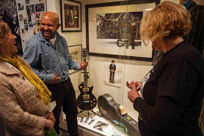 Belfast Music Walking Tour - Outdoors and Festivals