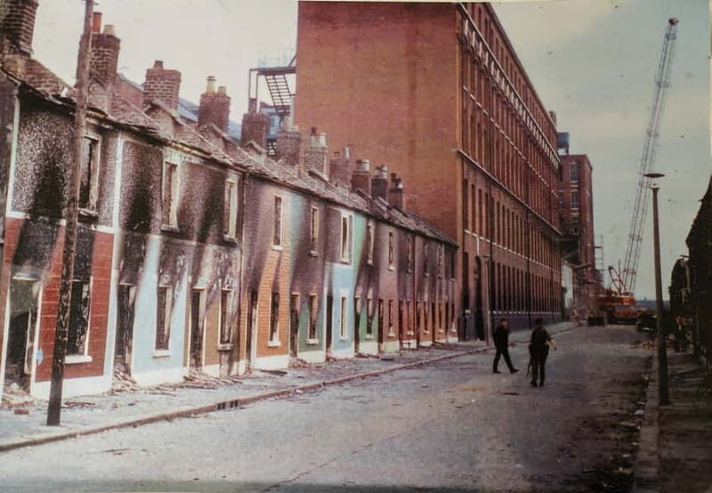 Belfast: Pack Up Your Troubles Tour - The Walls, Gates, and Murals