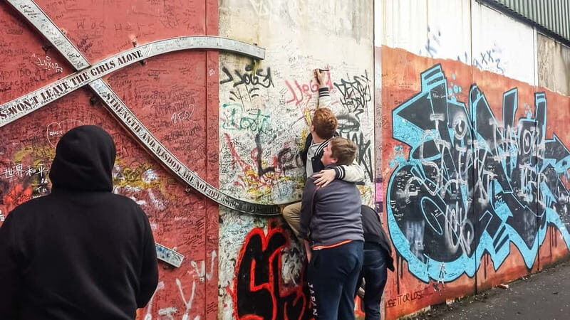 Belfast: Political Taxi Tour - Potential Drawbacks or Considerations