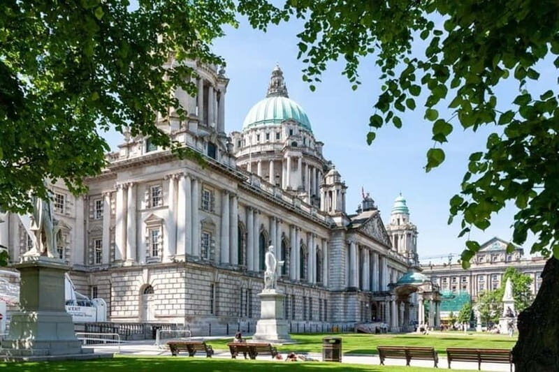 Belfast : Sightseeing Private Custom Tour with a Local Guide - FAQ