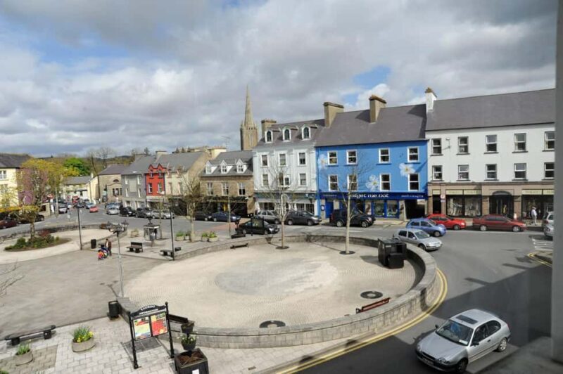 Belfast: Slieve League Cliffs & Donegal Private Day Trip - Exploring the Day in Detail
