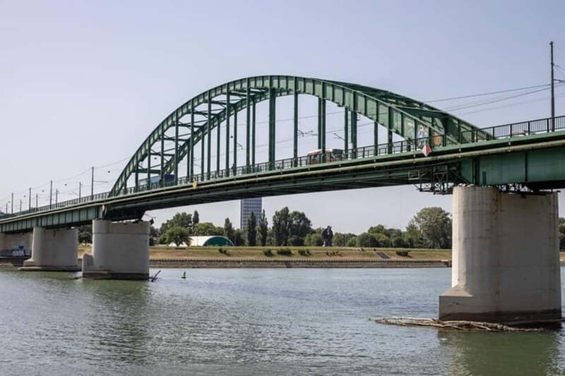 Belgrade : Old Town Walking Tour With A Guide - Key Points