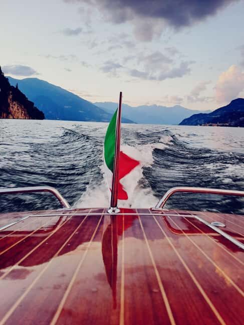 Bellagio/Menaggio: Private Trip on a Vintage Wooden Boat - Key Points