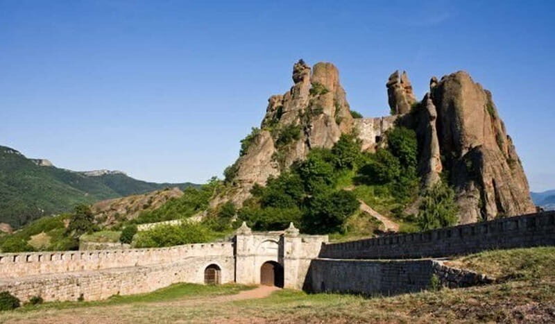 Belogradchik Rocks and Fortress from Sofia - Discovering Belogradchik Fortress