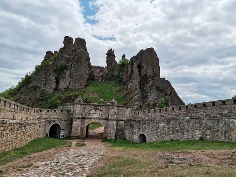 Belogradchik Rocks & Venetsa Cave Day Trip from Sofia - Authentic Experiences and Real Feedback