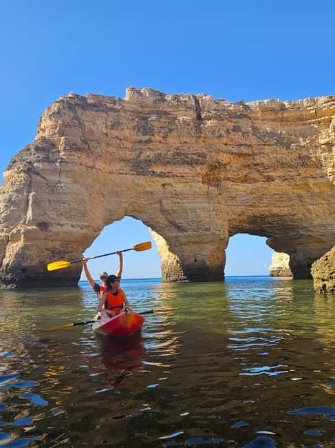 Benagil Cave: Guided Kayak Tour with Caves and Cliffs - Group Size: Small and Quiet vs Bigger Clusters