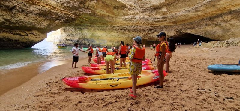Benagil: Caves, Beaches, and Secret Spots Guided Kayak Tour - Why Gruta dos Algarinhos Feels Special (Even If It’s Not the Main Logo)