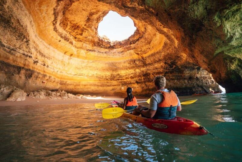 Benagil: Kayaking Tour to the Benagil Cave (Free Shower) - Key Points