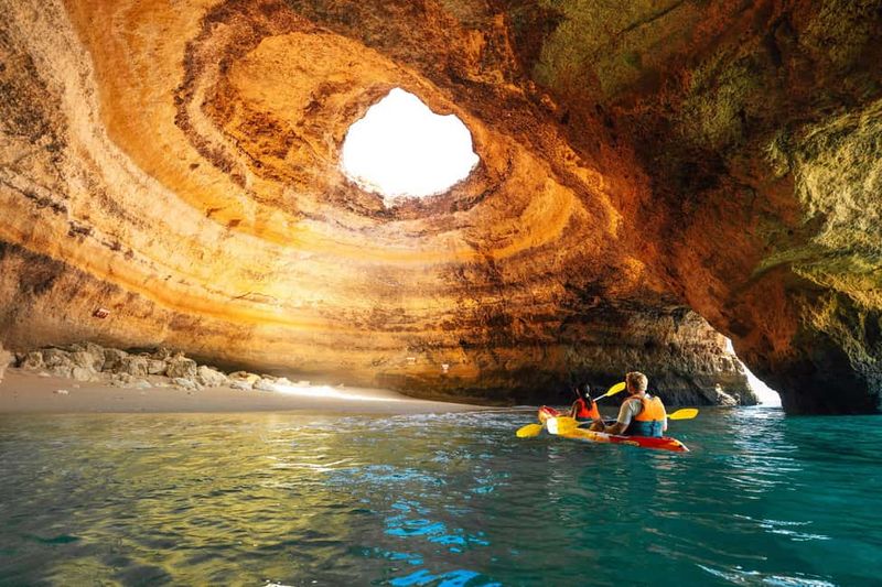 Benagil: Kayaking Tour to the Benagil Cave (Free Shower) - Choosing the right duration: 1 hour express vs 2 hours