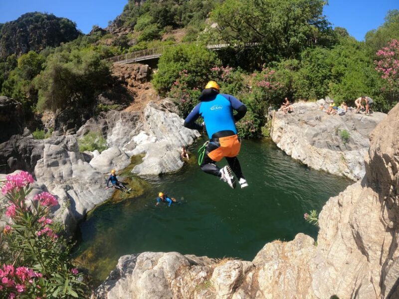 Benahavís: Canyoning Guided Tour at Guadalmina River - Breaking Down the Itinerary
