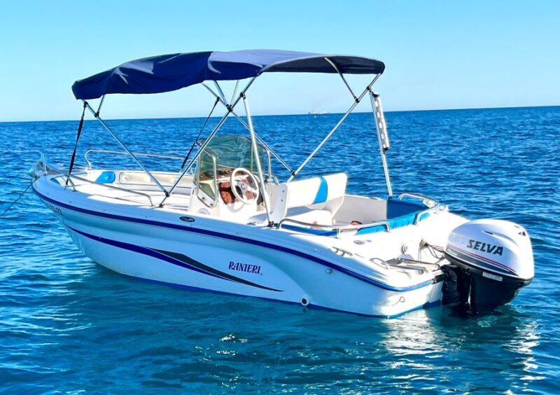 Benalmadena: Boat Rental without License Required - Who Will Love This?