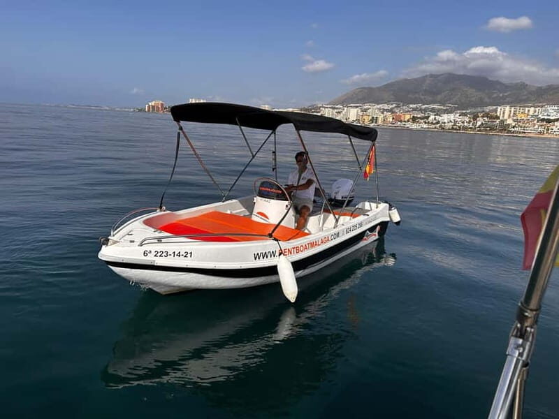 Benalmádena: Boat rentals without a license - Why Consider This Boat Rental in Benalmádena?