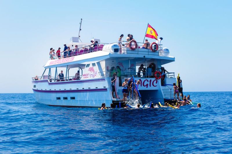 Benalmadena: Dolphin Watching Boat Tour - How the Route Works: Fuengirola Side vs Málaga Side