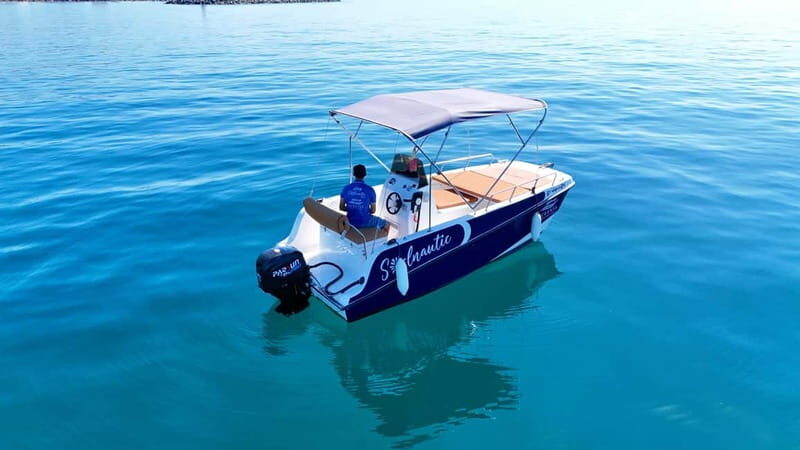 Benalmádena: license-Free Rent Boat for Dolphin Watching - FAQ