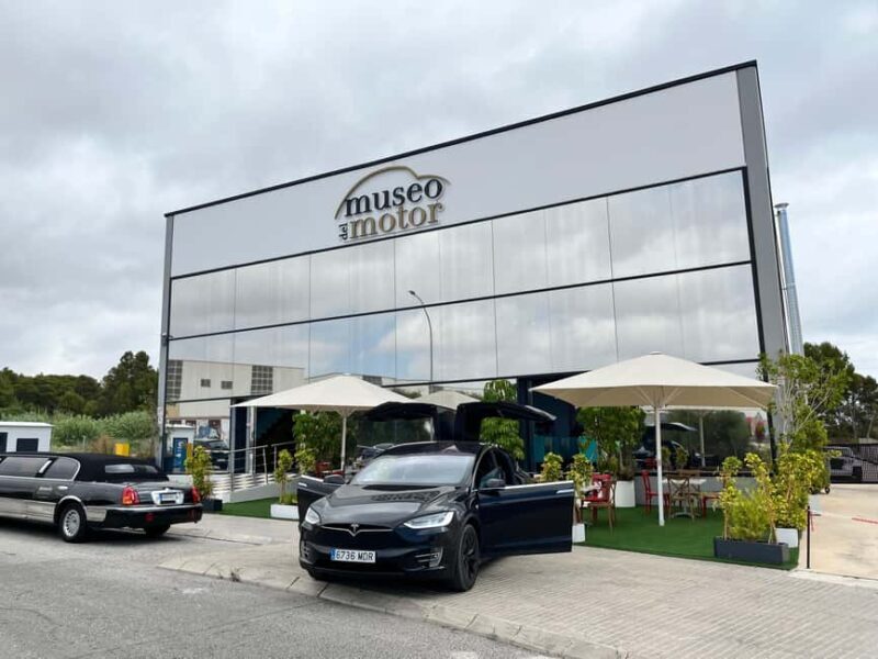 Benidorm: TESLA falcon wings tour to Museo del Motor - Key Points