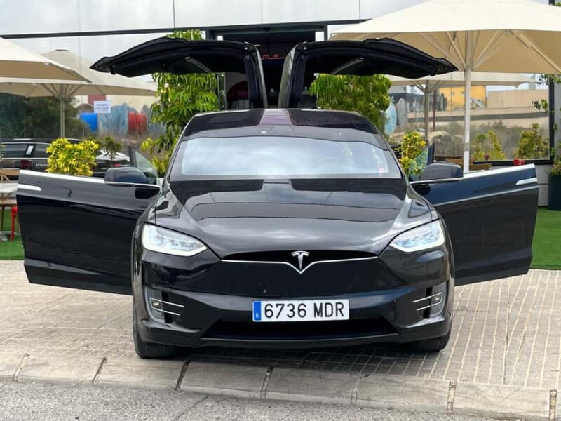 Benidorm: TESLA falcon wings tour to Museo del Motor - FAQ