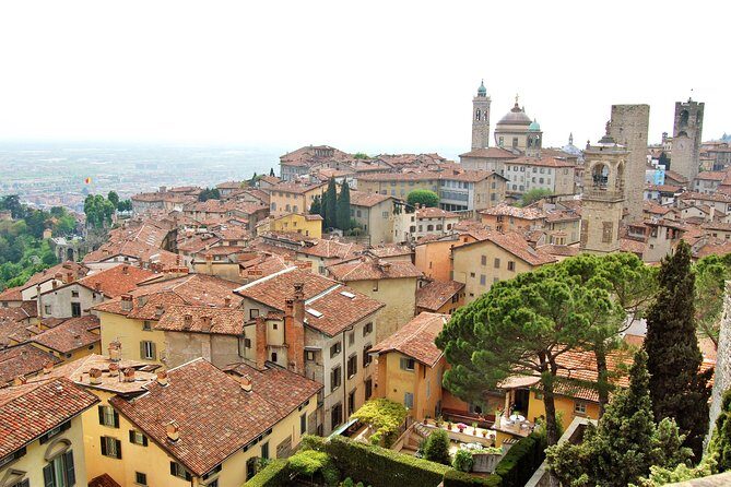 Bergamo Top Sights Private and Personalized Guided Walking Tour - Key Points