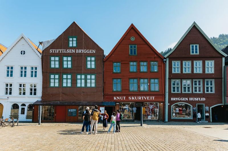 Bergen: Past & Present Small Group Guided Walking Tour - Practical details to plan your day