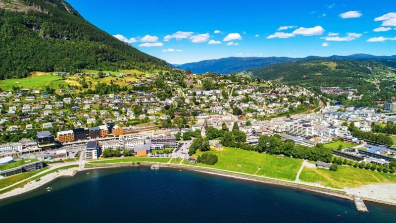 Bergen: UNESCO Fjord Cruise, Flåm & Stegastein - Incl. Lunch - Key Points