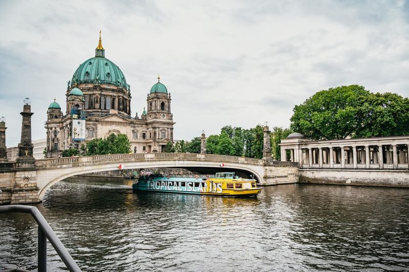 Berlin: 1-Hour City Sightseeing Cruise - Berlin by Boat in One Hour: what this cruise is really like