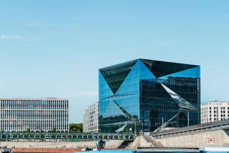 Berlin: 1-Hour City Tour by Boat with Guaranteed Seating - What to Expect from the Berlin Boat Tour