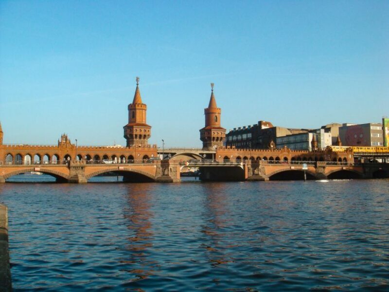 Berlin: 2.5-Hour East Side Boat Cruise with Commentary - Value for Money