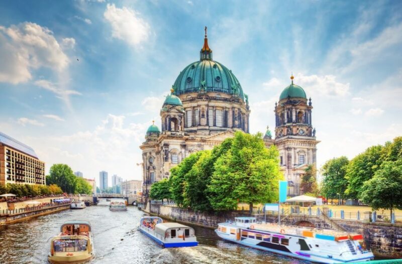 Berlin and Hamburg: Shore Excursion Tour Package - The Breakdown of the Tour Experience