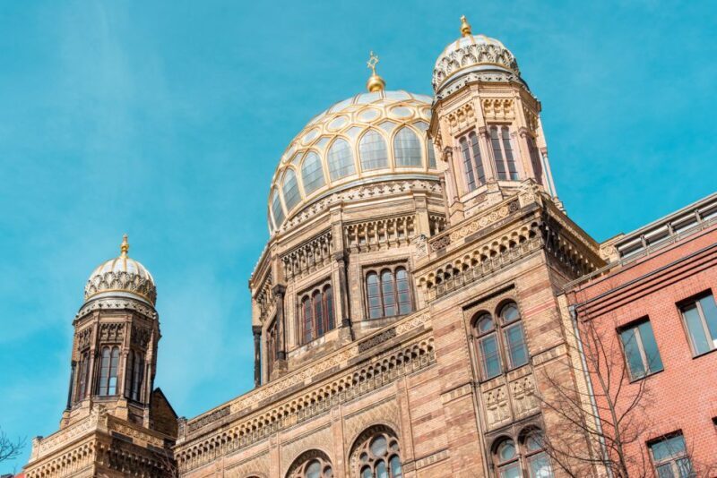 Berlin: Backyards of Berlin 2-Hour Tour - Who Will Love This Tour?