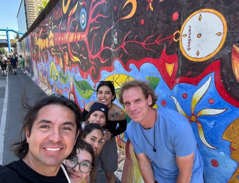 Berlin: Berlin Wall & East Side Gallery Walking Tour - A Closer Look at the Tour: What to Expect