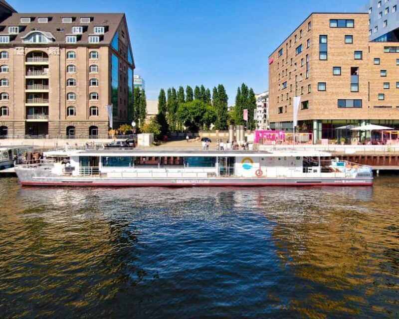 Berlin Boat Tour | Sunset Tour with Solar Ship | Sightseeing Spree - A Gentle Introduction to the Tour