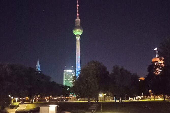 Berlin By Night by Private Minivan Highlights and Taylor made - Who Is This Tour Best For?