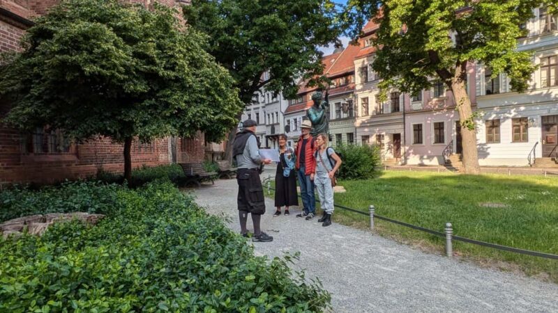 Berlin: City Highlights Express Tour - Old Town, TV Tower, Palace - An In-Depth Look at the Tour Experience